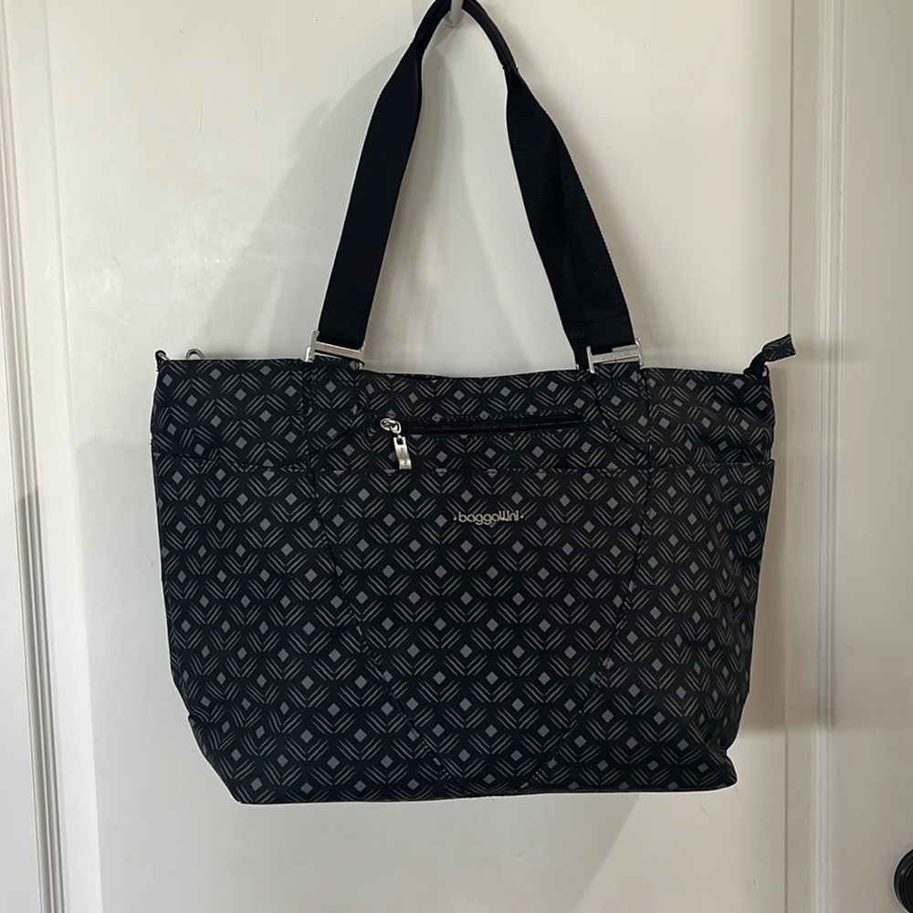 Baggallini Gray and black diamond design purse/diaper bag/laptop bag.